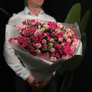 31 КУСТОВАЯ РОЗА